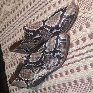 NWT MADEWELL sz 8.5m snakeskin boots, ($188.00) bought for $99.97!